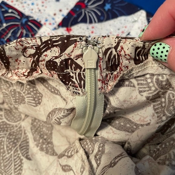 Lightweight Brown Floral Skirt - Picture 4 of 5